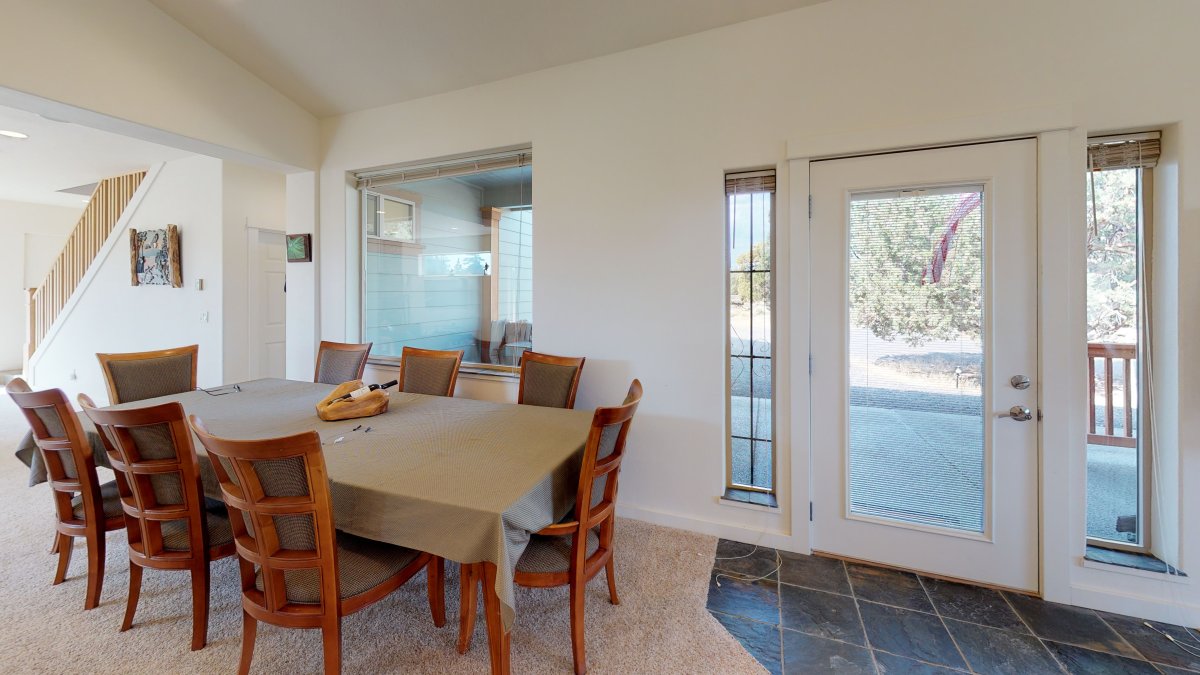 25025-Horse-Ridge-Frontage-Dining-Room
